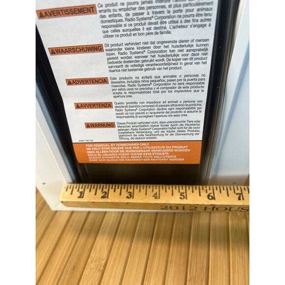 NWOB Pet Safe Wall Entry Pet Door White With Closing Panel - Picture 13 of 13